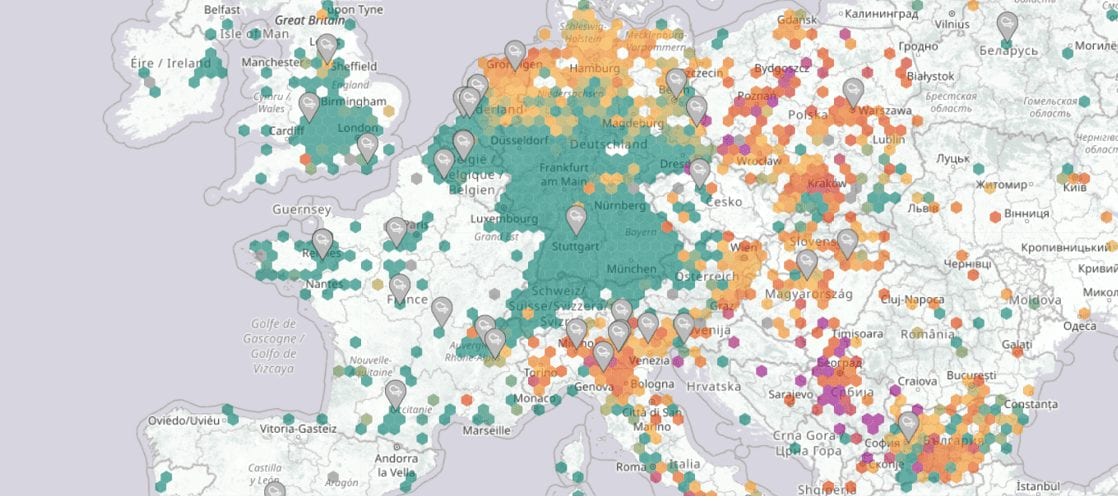 Exposing both inside and outside air quality with a vertical stack card will provide a nice comparison view.